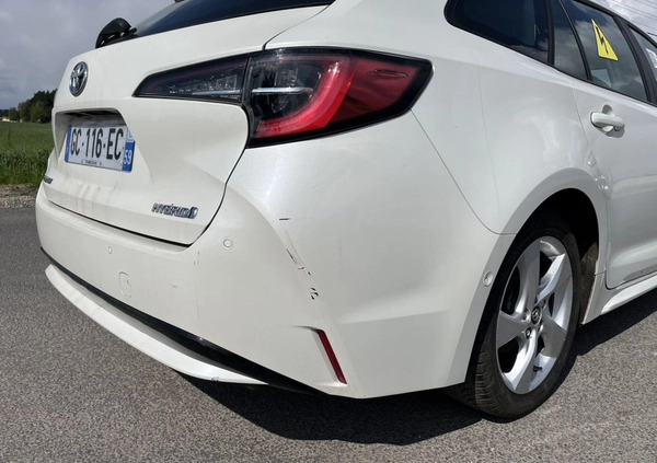 Toyota Corolla cena 43999 przebieg: 113000, rok produkcji 2021 z Suwałki małe 172